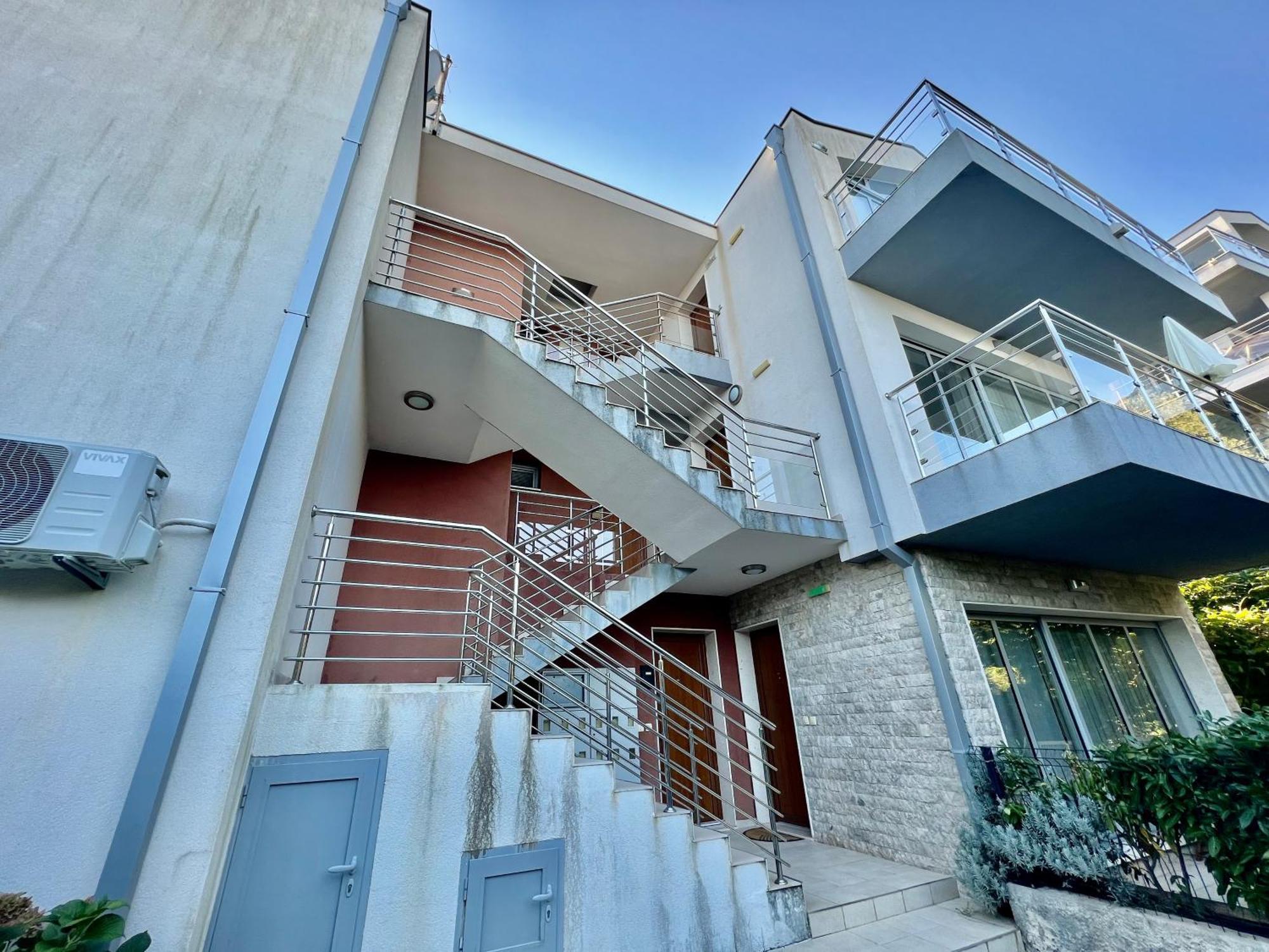 Acacia Hill B8 Apartment Thenovici Luaran gambar