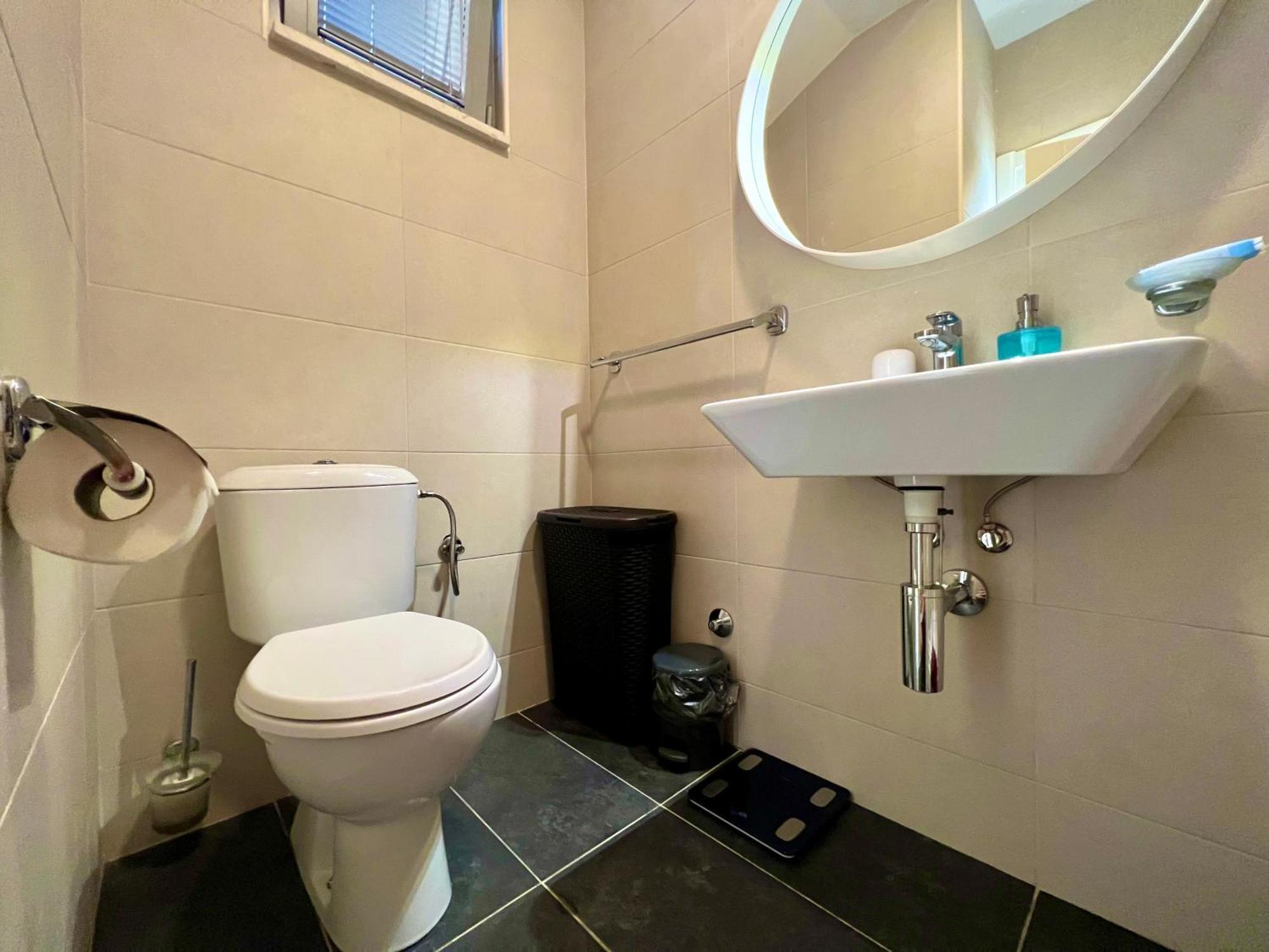 Acacia Hill B8 Apartment Thenovici Luaran gambar